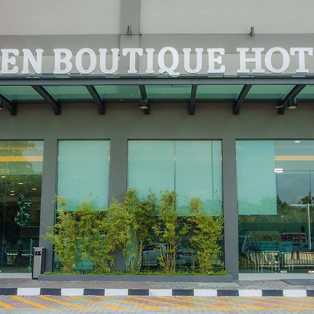เซน บูทิก โฮเต็ล Hotel อูลูติรัม ภายนอก รูปภาพ
